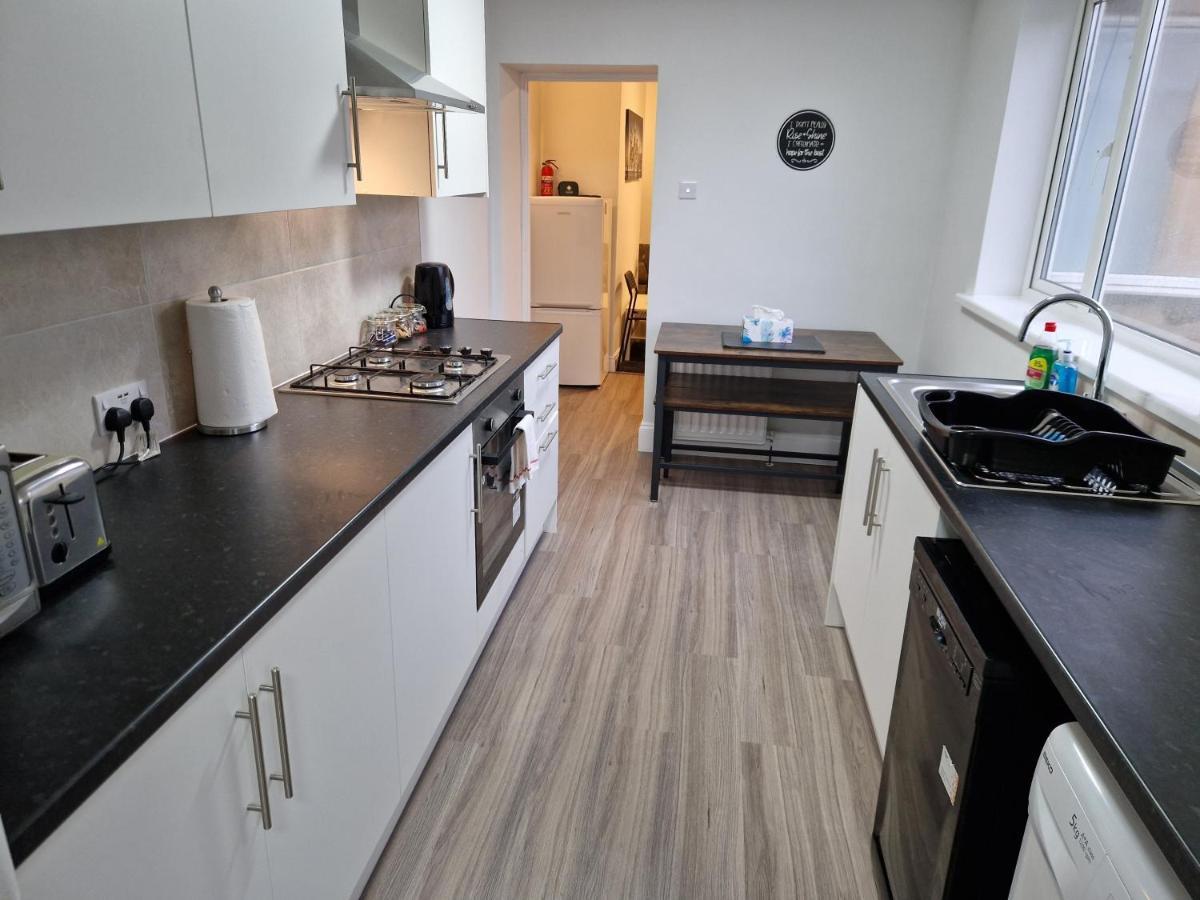 Birtley'S Diamond 3 Bed Apt, Sleeps 6 Guests Birtley  Buitenkant foto