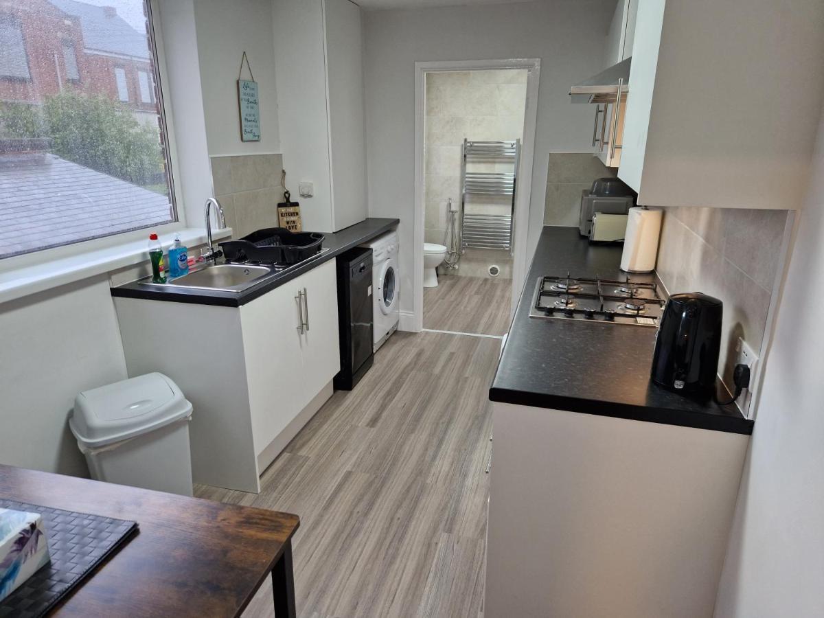 Birtley'S Diamond 3 Bed Apt, Sleeps 6 Guests Birtley  Buitenkant foto